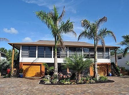 1 Island Hideaway Hotel Fort Myers Beach Exterior photo